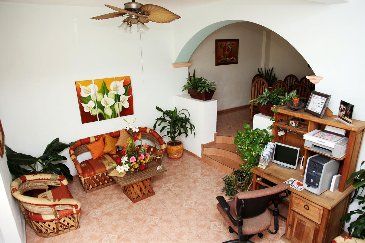 Hostal Casa Blanca Comala Exterior photo